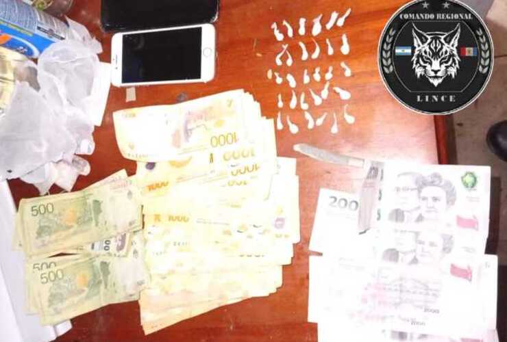 Imagen de Desbaratan fiesta clandestina en barrio Bote Club y secuestran cocaína