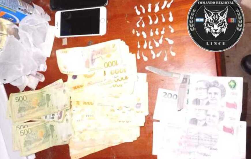 Imagen de Desbaratan fiesta clandestina en barrio Bote Club y secuestran coca&iacute;na