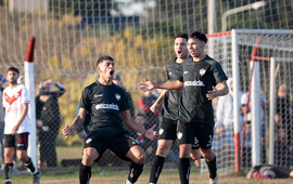 Imagen de F&uacute;tbol: Uni&oacute;n venci&oacute; 2-0 a Juventud Unida por la Ida de Cuartos de Final en 1era divisi&oacute;n