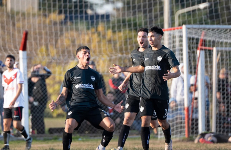 Imagen de Fútbol: Unión venció 2-0 a Juventud Unida por la Ida de Cuartos de Final en 1era división