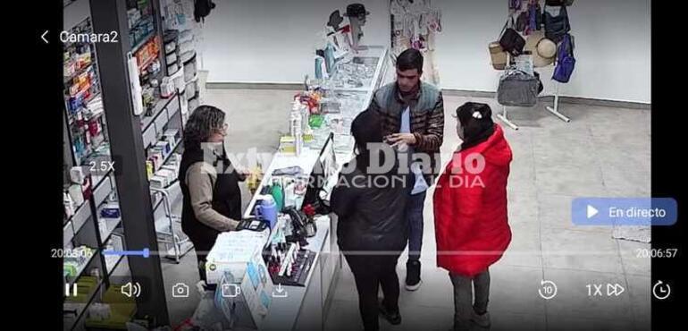 Imagen de Robaron en la farmacia del acceso autopista