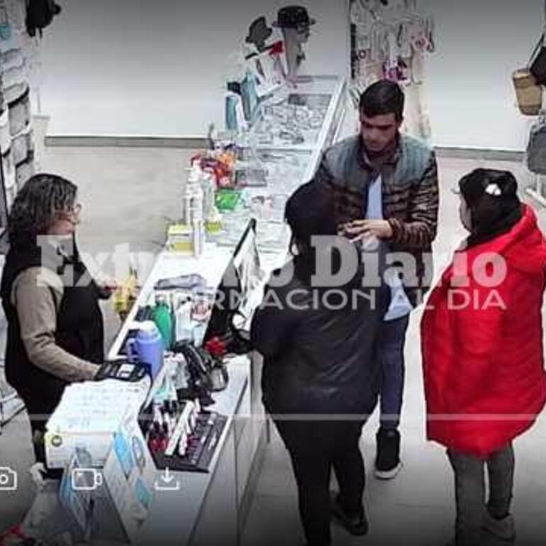 Imagen de Robaron en la farmacia del acceso autopista