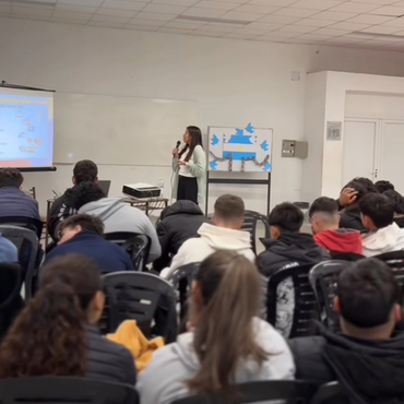Imagen de Estudiantes de la ESSO 396, realizaron iniciativa para proyecto de Nutrición y Manipulación de Alimentos