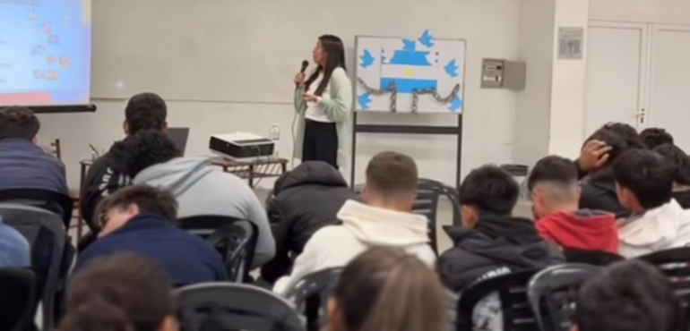 Imagen de Estudiantes de la ESSO 396, realizaron iniciativa para proyecto de Nutrición y Manipulación de Alimentos