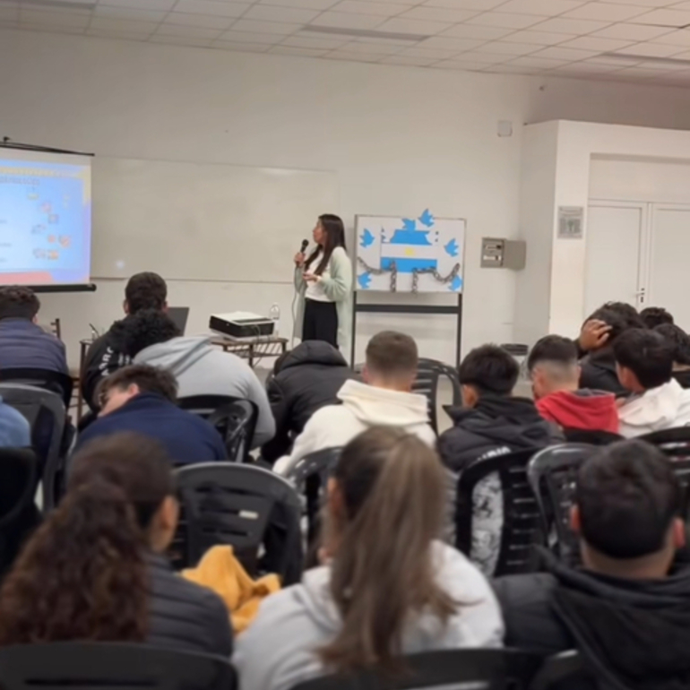 Imagen de Estudiantes de la ESSO 396, realizaron iniciativa para proyecto de Nutrición y Manipulación de Alimentos