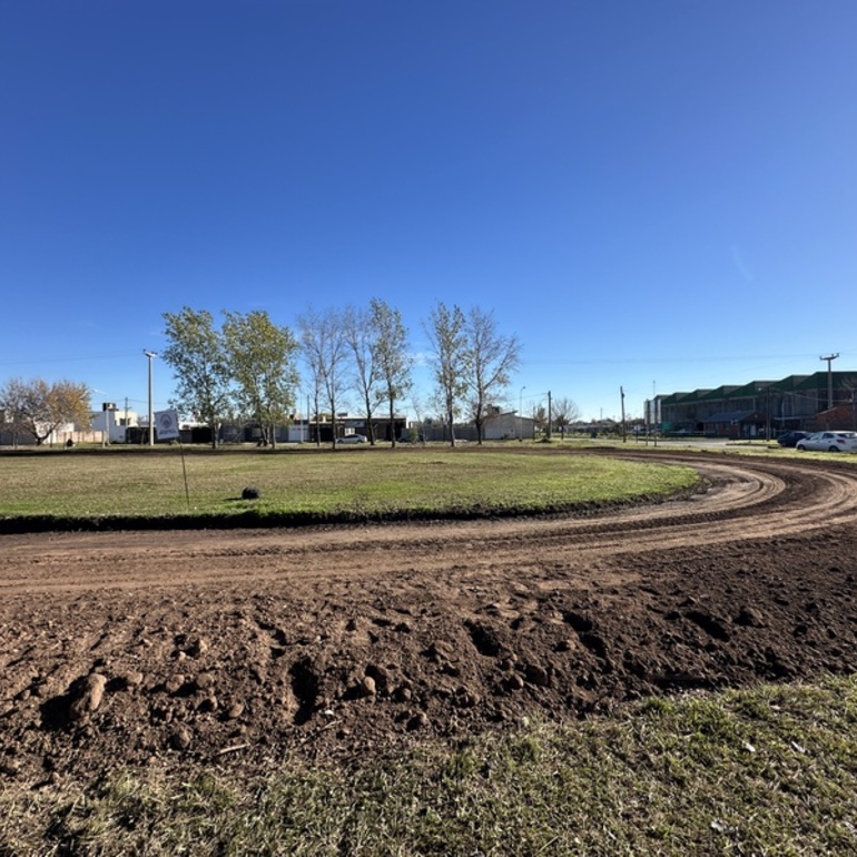 Imagen de En el marco de los 'Santa Fe en Movimiento' se inauguró la nueva Pista de Atletismo