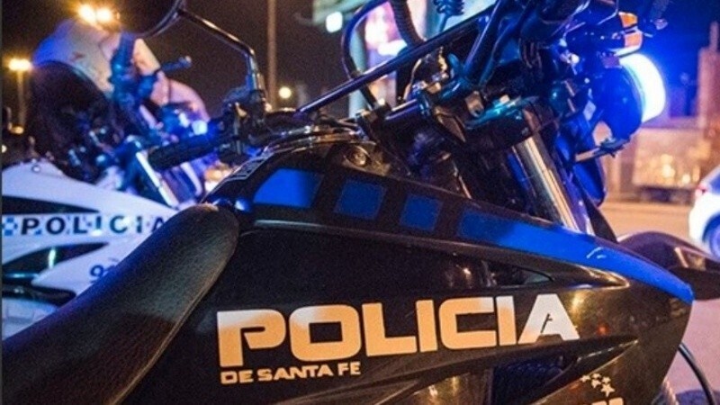 Imagen de Cay&oacute; preso otro polic&iacute;a por allanar ilegalmente la casa de un motociclista sin DNI, robarle y plantarle un arma