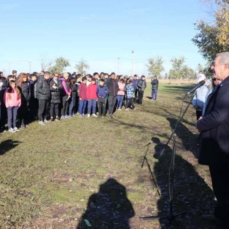 Imagen de Quedó inaugurada la primera etapa de la nueva pista de atletismo en Arroyo Seco