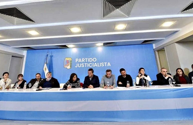 Imagen de El PJ juntó a Máximo Kirchner, Massa, Grabois y Moreno para definir los pasos a seguir tras la condena a Cristina