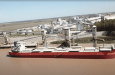 El puerto de Renova en Timbúes.
