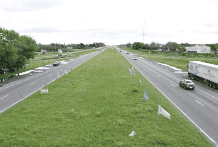 Después de un mes, se normalizó la circulación por la autopista.