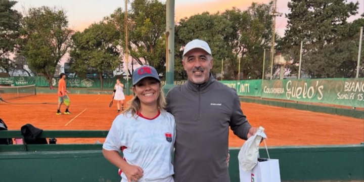 Imagen de Tenis: Dupla de Talleres, Campeones en 'Dobles Mixtos' en San Jorge