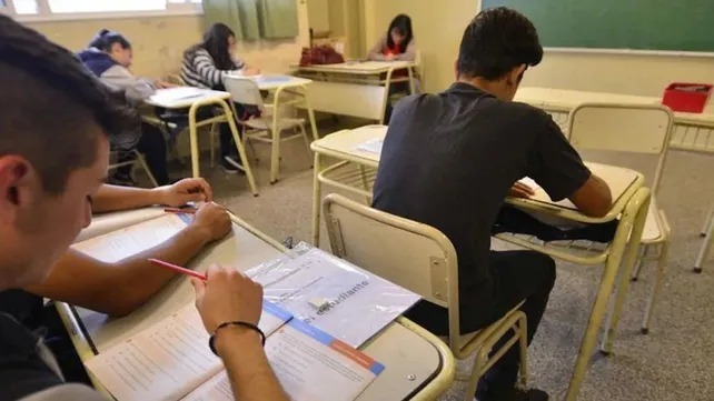 Fueron 8.395 estudiantes los que se anotaron para rendir 23.469 materias con el objetivo de finalizar sus estudios secundarios.