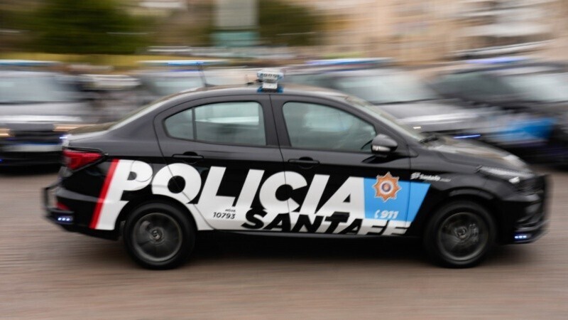 Imagen de Un hermano del gobernador Maximiliano Pullaro sufrió una entradera en un barrio cerrado