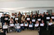 Imagen de Entrega de diplomas para los participantes de las capacitaciones de Mozos y Camareras y Auxiliares en Gestión Logística de Almacenes