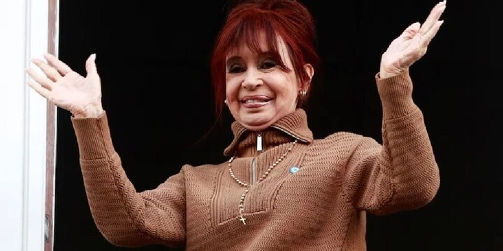 La expresidenta puede salir a saludar a la gente