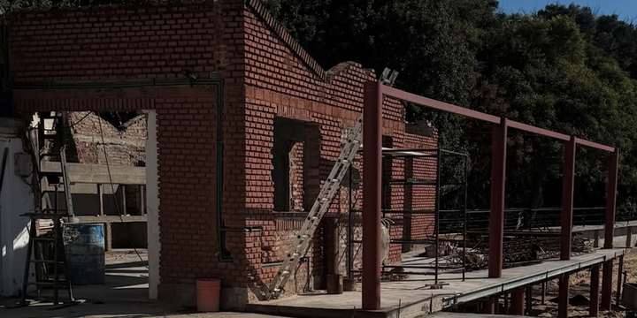 Imagen de Rowing Club: Continúa la obra de los parrilleros nuevos