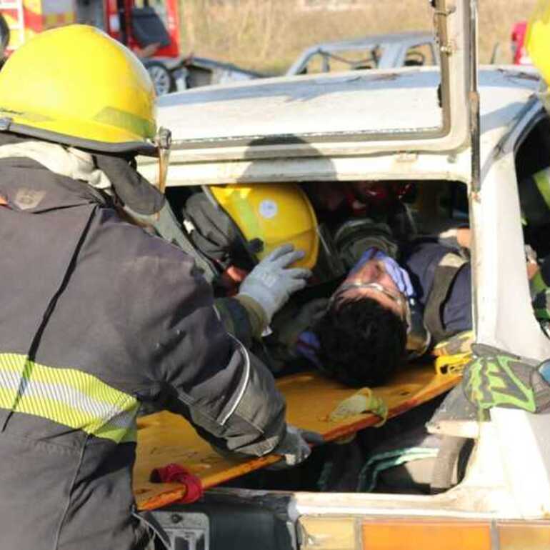 Se realizó una práctica de trauma y movilización de víctimas en accidentes de tránsito.