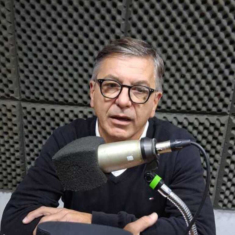 Imagen de El Candidato a Presidente Comunal de Coronel Bogado, Adrián Magrini, estuvo en Radio Extremo