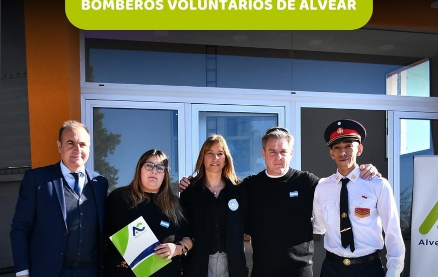 Imagen de Firman contrato de comodato para el terreno de la nueva Estaci&oacute;n de Bomberos Voluntarios