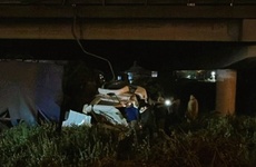 El impactante accidente fue a metros del arroyo Saladillo. (imagen El Tres)