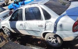 El automóvil en el que se movilizaban estas personas. Todas de Arroyo Seco.