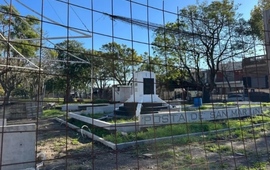 La obra está abandonada y su destino actual es incierto.