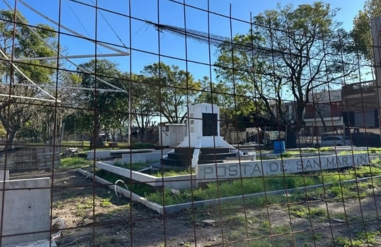 La obra está abandonada y su destino actual es incierto.