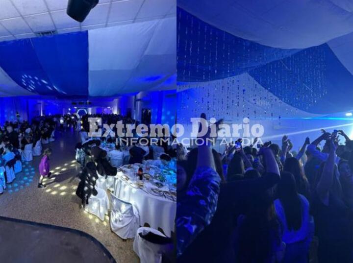 La familia centralista celebrando el cumpleaños de la institución