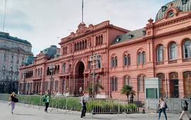 Imagen de Milei elimin&oacute; el d&iacute;a no laborable del &laquo;trabajador del estado&raquo;