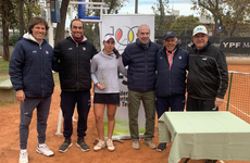 Imagen de Tenis: Luana Cáceres se coronó Campeona ITF en Rosario