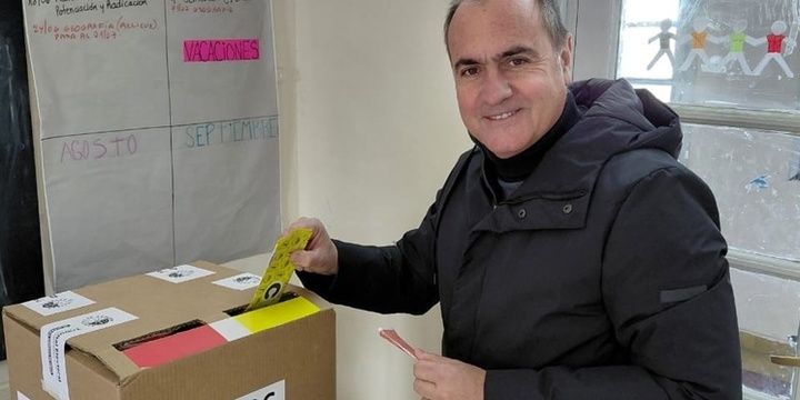 Imagen de Carlos Pighin electo intendente en Alvear