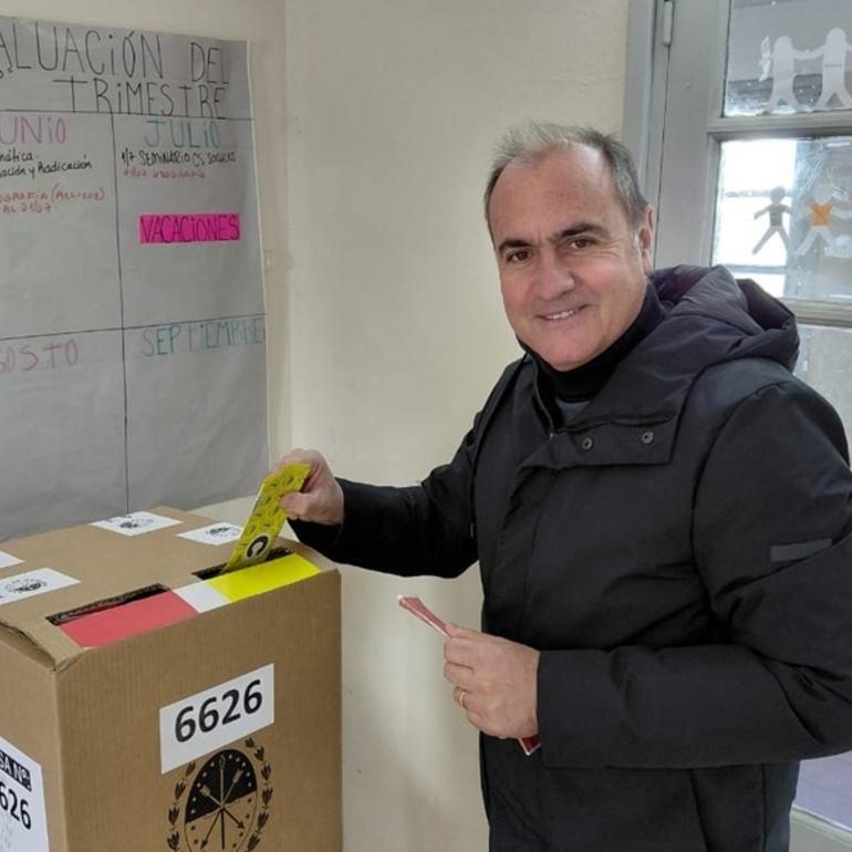 Imagen de Carlos Pighin electo intendente en Alvear