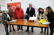 Hoy por la mañana se abrieron los sobres de licitación.