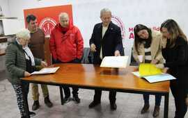 Hoy por la mañana se abrieron los sobres de licitación.