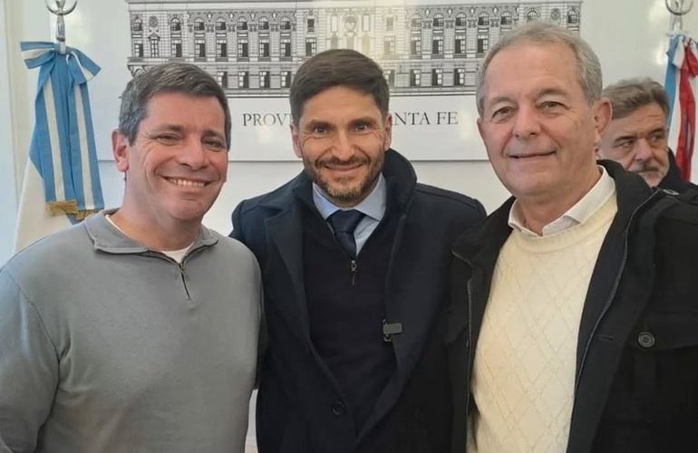 Imagen de Potenciar: El gobierno de Santa Fe lanzó este programa que permitirá adquirir nueva maquinaria para la obra pública