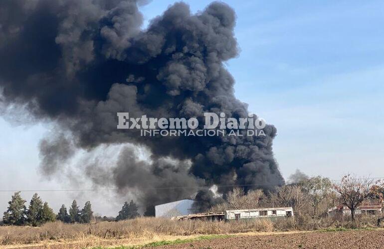 Imagen de Incendio de grandes proporciones afectó a la planta Kumen - Co