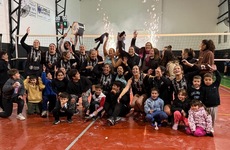 Imagen de El Maxi Vóley Femenino de Unión se consagró Campeón en categoría E