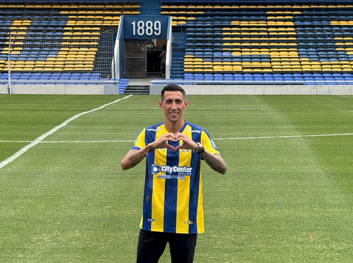 Imagen de Ángel Di María fue presentado como nuevo jugador de Rosario Central
