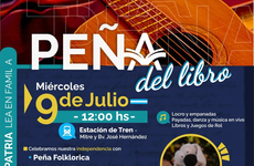 Imagen de 9 de Julio: Peña del Libro en la Estación del Tren