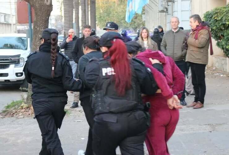 Tonelli y el ministro de seguridad siguiendo de cerca el operativo.