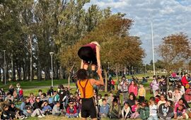 Imagen de Vacaciones de Invierno: Inici&oacute; 'Semana de Risas' en el Parque Central