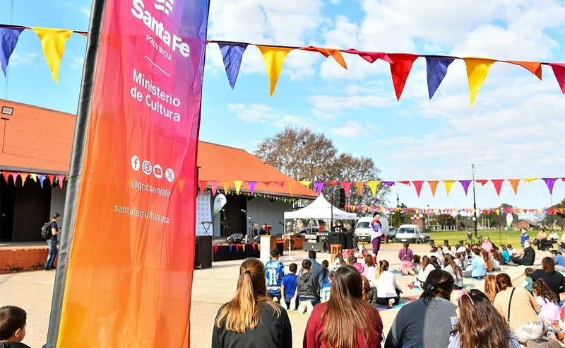 Imagen de Vacaciones con música y alegría en Alvear: Il Cuoco y Gulubú Rock hicieron vibrar al CEA