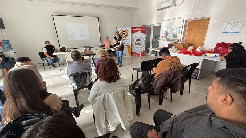 Imagen de Capacitación en Primeros Auxilios y RCP en Pavón: compromiso con la prevención y el cuidado comunitario