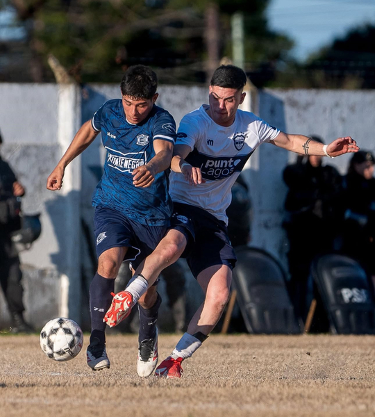 Imagen de Fútbol: Mañana sábado a las 15 hs en Fighiera, Central Argentino y Athletic juegan la Final en 1era división