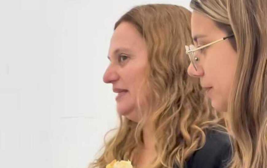 Para la elección de profesionales los funcionarios priorizan a su familia.