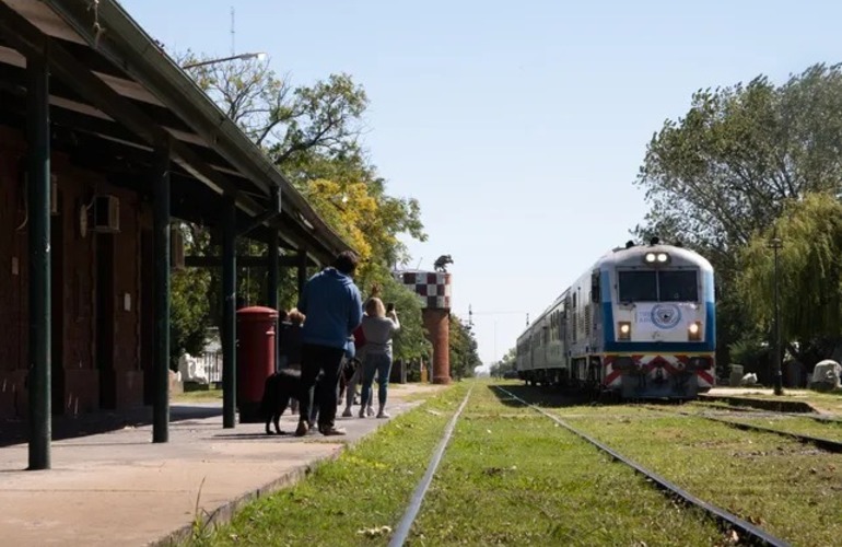 Cañada de Gómez. El tren de cercanía cumplió una prueba el 30 de marzo. Volverá a circular tras 44 años.