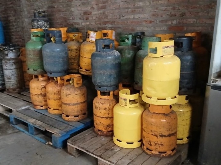 Imagen de Clausuraron distribuidora mayorista con 30 garrafas sin medidas de seguridad y sin habilitación