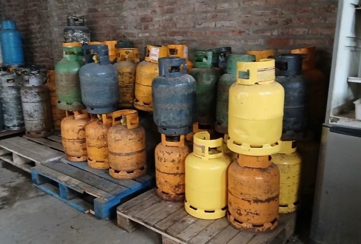 Imagen de Clausuraron distribuidora mayorista con 30 garrafas sin medidas de seguridad y sin habilitaci&oacute;n