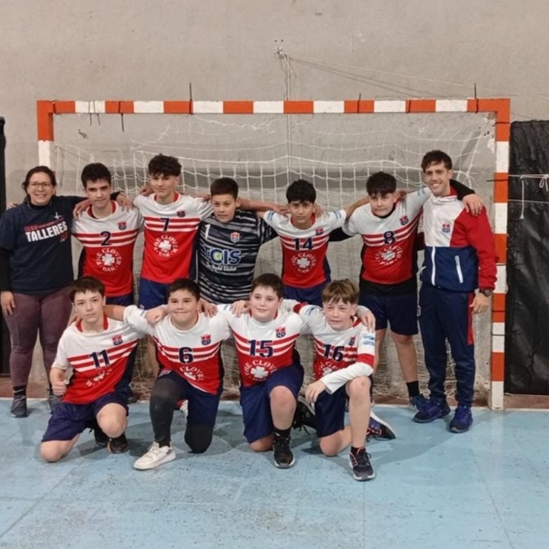 Imagen de Handball: La categoría Menores Varones de Talleres, debutaron en la Liga Rosarina